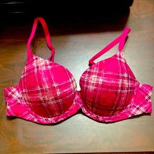 No Boundaries Bra. Size 36C.